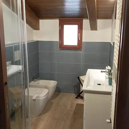 De Vivo Realty - Anthony House